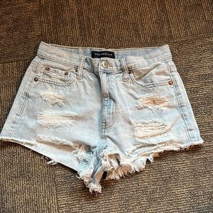 Light wash ripped Jean shorts